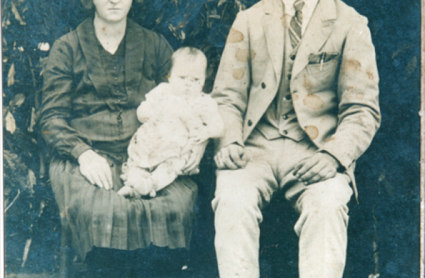 CARLOS MARSCHNER, jOHANA mARSCHNER fAVERO E FILHA ELSI RAMM 1938